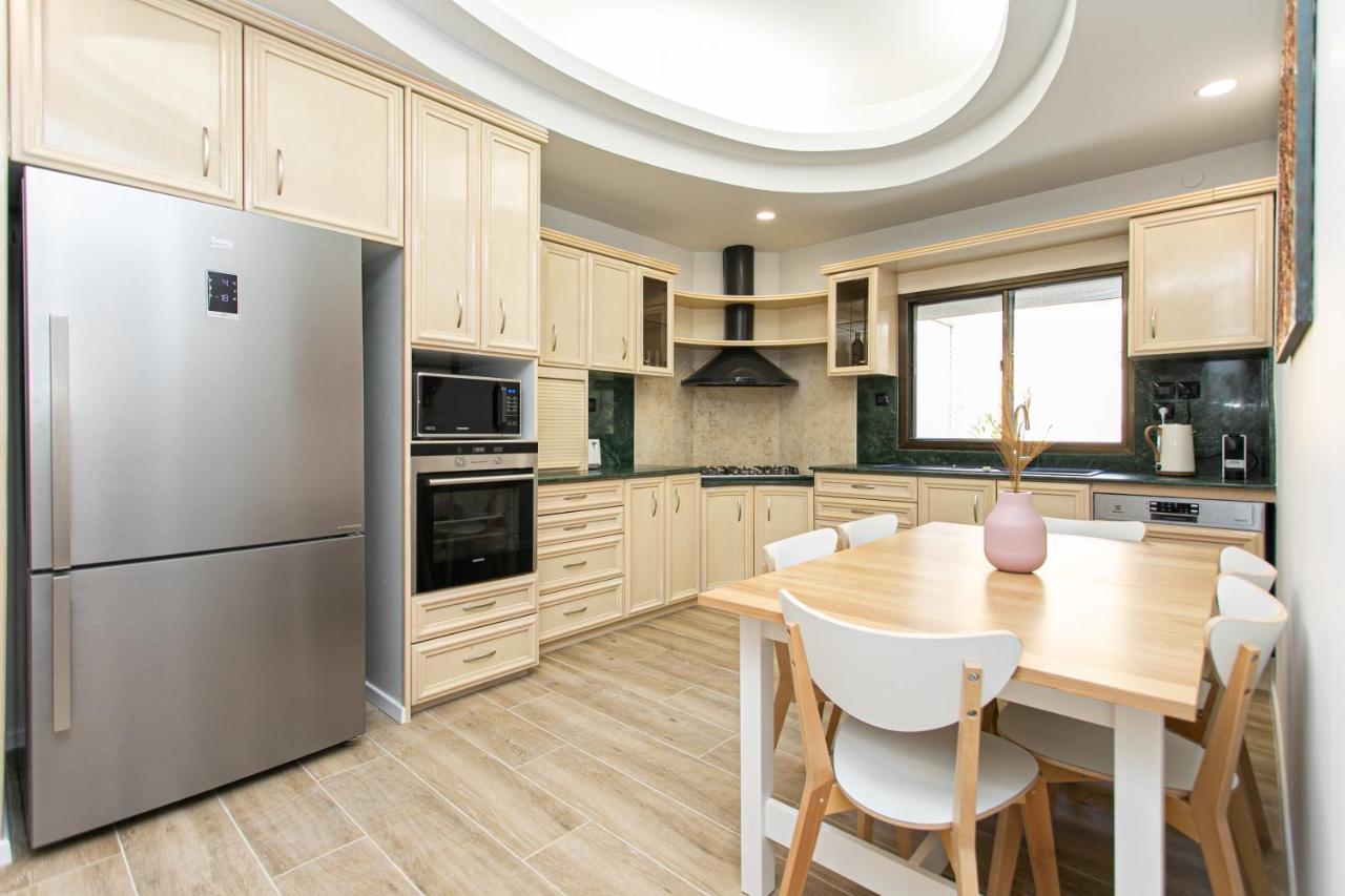 Carmel Boutique Apartments 하이파 외부 사진